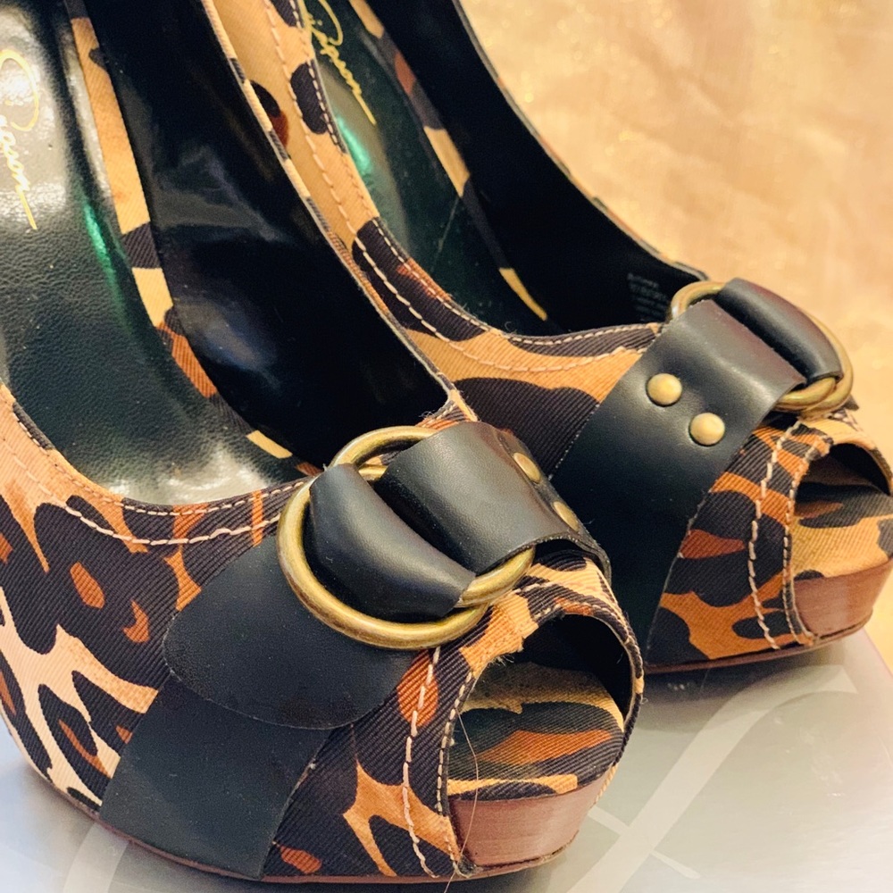 Leopard Print Platform Pump - image 4